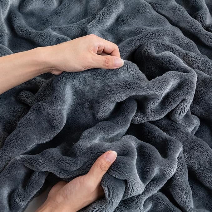 Faux Fur Throw Blanket, 3D Fleece Bubble Blanket, Flannel Fuzzy Soft Plush Bubble Blanket for Sofa Bed Room Office, Decorative Throw Blanket, 40"x60" Dark Grey