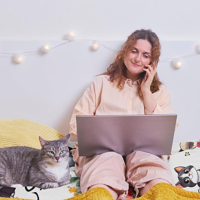 Cat Blanket Gifts, Cat Blankets for Girls, Cute Kitten Gifts for Girl, Just a Girl Who Loves Cats Blanket, Best Present Ideas for Kitten Lover Blankets 40"X50"