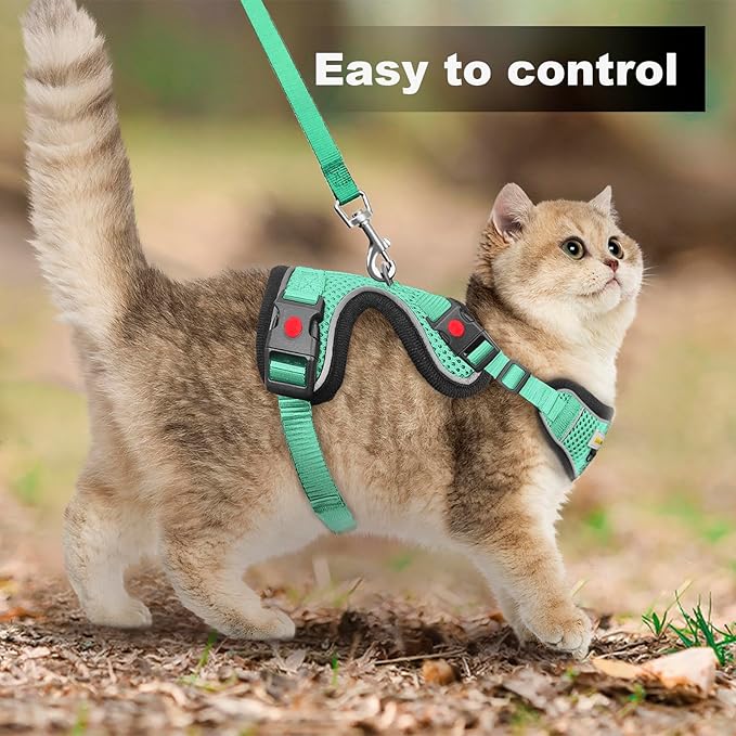 Cat Harness and Leash for Walking, Retractable Cat Harnesses and Leash Set Escape Proof, Breathable Soft Kitten Harness Small Large Cat Harness for Travel Training and Walking, Green, S