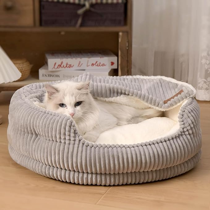 Cat Beds for Indoor Cats,with Soft Hooded Blanket.Comfortable Cute cat Bed,Removable Inner pad Washable with Non-Slip Bottom,Cozy Kitten、Small Dog Bed (Grey)