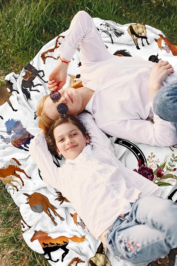 Horse Blanket,Horse Gifts for Girls Women, Just A Girl Who Loves Horses Blanket, Horse Lovers Birthday Gifts Decor Throw Blanket 80" x 60"