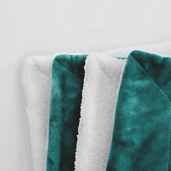Elegant Comfort Reversible and Ultra-Plush Flannel Fleece Sherpa Throw- Lightweight Soft and Cozy- All Season Decorative Throw, Perfect for Lounging, 50 x 60 inches, Teal