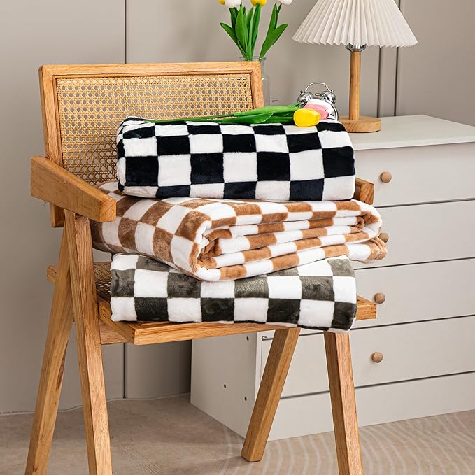 Checkered Blanket | Ultra Soft Warm Fleece Blanket Checkerboard Grid Plush Blanket for Couch Bed Sofa | Birthday Valentine's Day 40"x60" Black White