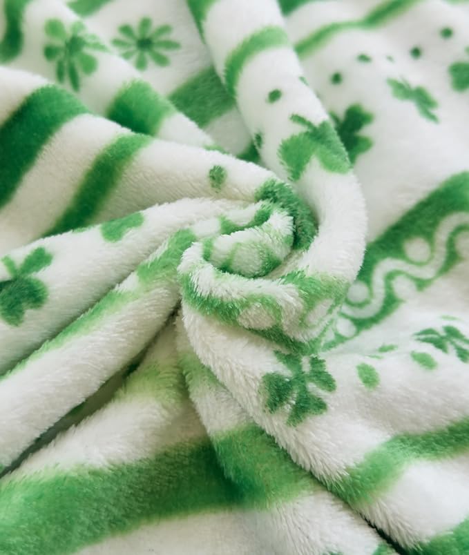 Elegant Comfort Velvet Touch Ultra Plush St Patricks Day Lucky Spring Green Clover Shamrock Irish Printed Fleece Throw/Blanket-50 x 60inch, Floral Clover