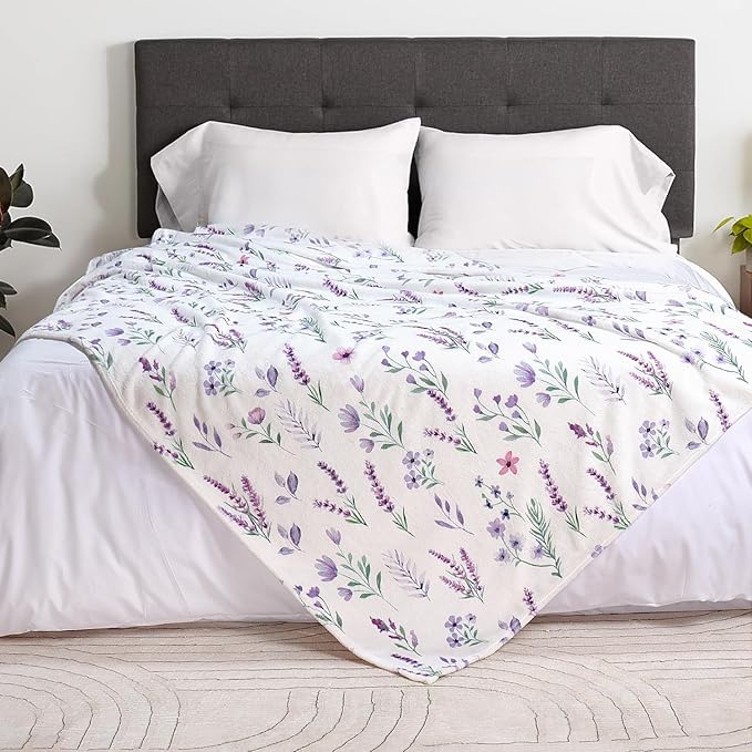 Purple Lavender Floral Throw Blanket Flower Botanical Throw Blankets Ultra Soft Cozy Flannel Throw Blanket Lightweight Fleece Fuzzy Plush Throw Blankets for Bed Chair Couch 50" X 60"