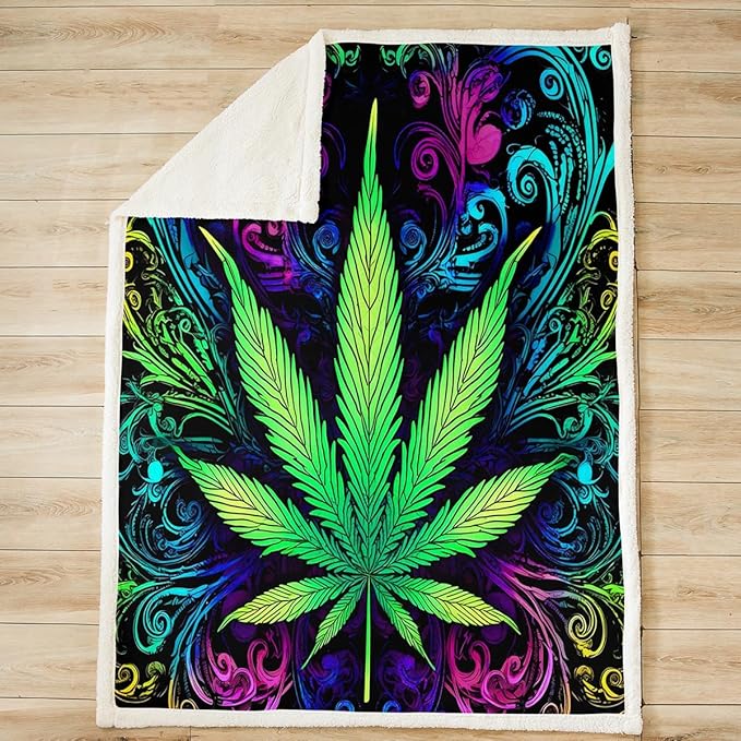 Feelyou Throw Blanket Marijuana Weed Fleece Blanket Men Cannabis Leaf Sherpa Blanket for Sofa Couch Bed Trippy Marijuana Leaf Decor Plush Blanket Ultra Soft Kids Adults Fuzzy BlanketQueen 90"x90"
