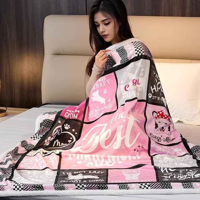 Corgi Mom Sherpa Blanket for Dog Lovers Women Best Corgi Mom Ever 50”x60” Sherpa Blanket Christmas Dog Themed Gifts for Girls