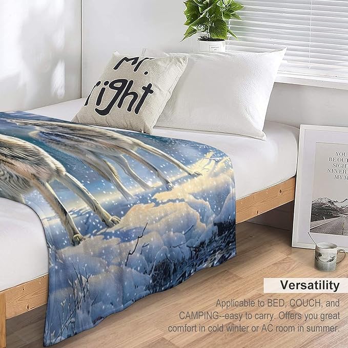 Wolf Blanket Wolf Aurora Borealis Gifts for Girls Boys Woman Kids Wolf Lover Throw Blankets Soft Blanket Warm Fleece Flannel Plush Blankets for Bed Sofa Couch 60"x80"