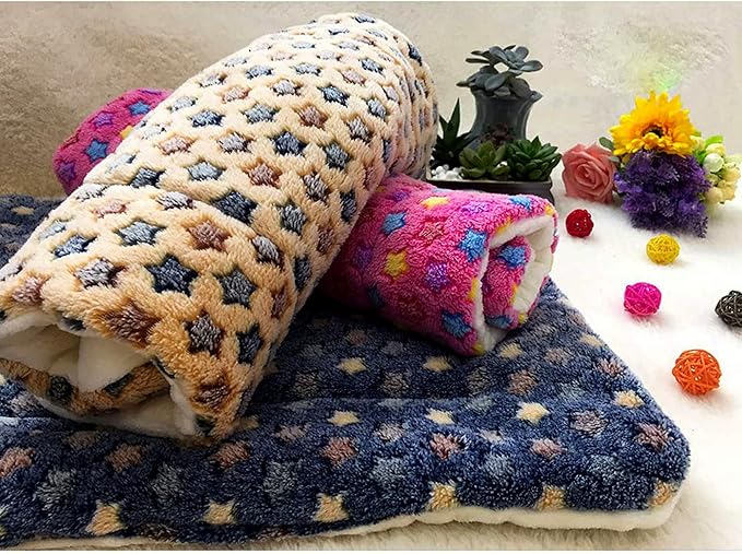 FJWYSANGU Pet Blanket Premium Fluffy Flannel Cushion Soft and Warm Mat for Dogs Cats Medium Size Animal Blue Stars