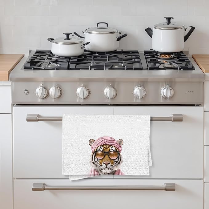 Coquette Pink Tiger Hand Towels for Bathroom, Trendy Tiger Bathroom Hand Towels, Coquette Teen Girl Bathroom Decor, Tiger Gifts for Women Tiger Lovers, 16x24 Inch