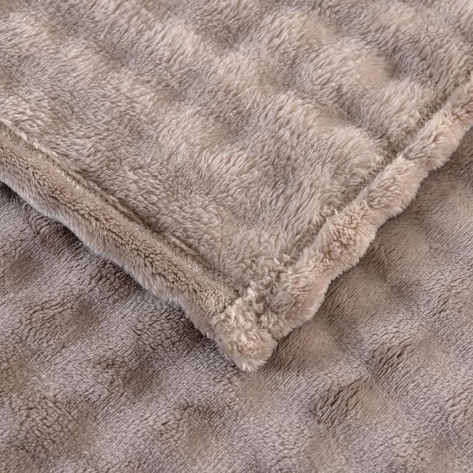 Faux Fur Throw Blanket, 3D Fleece Fluffy Bubble Blanket, Flannel Fuzzy Soft Plush Bubble Blanket for Sofa Bed Room Office, Decorative Throw Blanket, 40"x60" Khaki