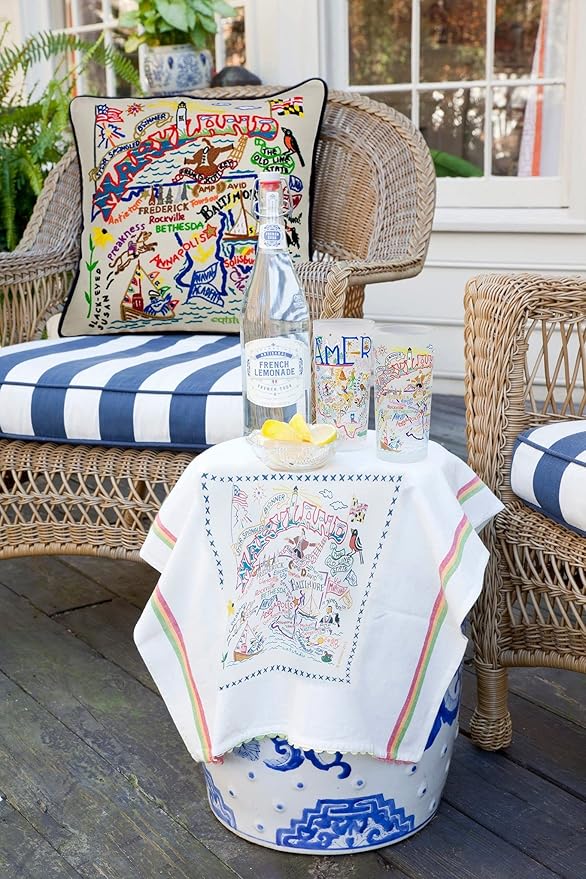 Catstudio Maryland Dish Towel - U.S. State Souvenir Kitchen and Hand Towel with Original Artwork - Perfect Tea Towels for Maryland Lovers, Travel Souvenir