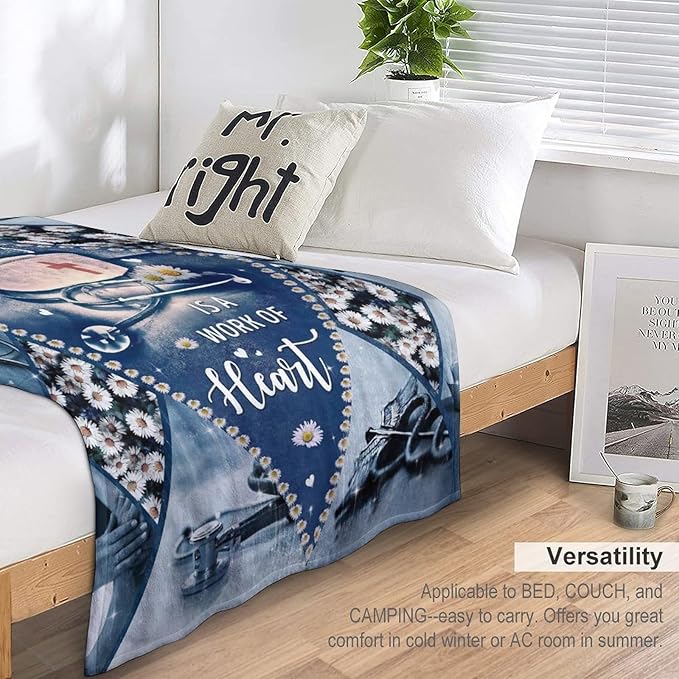 Nurse Daisy Blanket Nursing Hospital Throw Blankets for Couch Sofa Bed Stuff Decor Lightweight Soft Cozy Fleece Plush Flannel Bedding Blanket Birthday for Girls Woman Adults 40"x50"