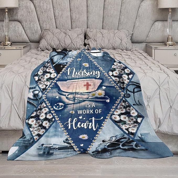 Nurse Daisy Blanket Nursing Hospital Throw Blankets for Couch Sofa Bed Stuff Decor Lightweight Soft Cozy Fleece Plush Warm Flannel Bedding Blanket Nurses Birthday Gifts for Girls Woman Adult 50"x60"