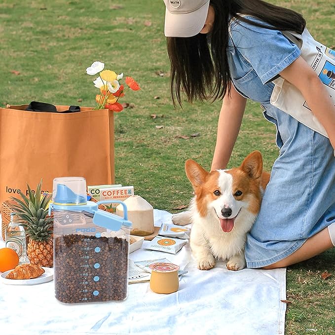 Dog Food Storage Container 3-5lbs, Dog Food Container with Airtight Pour Spout, Cat Food Storage Container with Measuring Cups, Portable Pet Food Storage Container for Dogs, Cats, Birds（Blue）