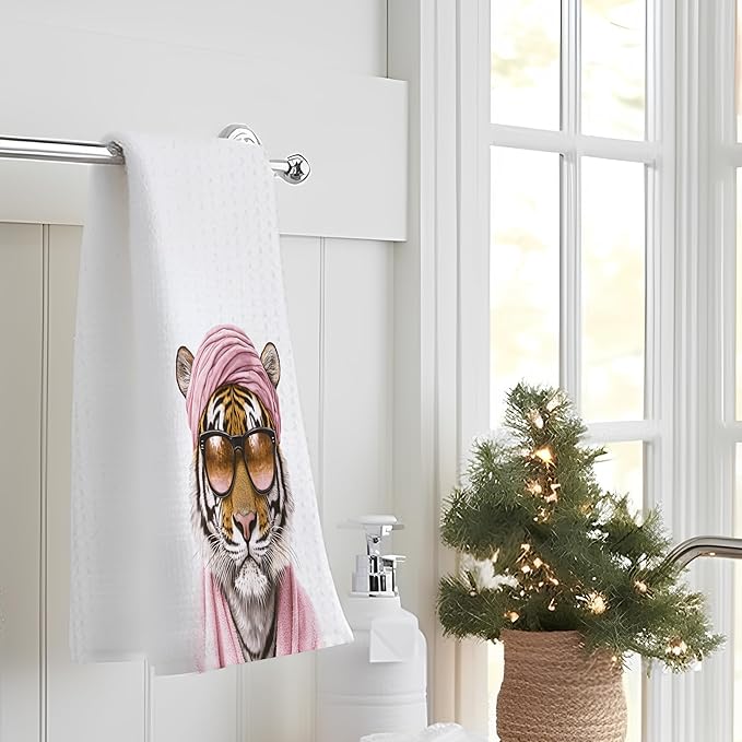 Coquette Pink Tiger Hand Towels for Bathroom, Trendy Tiger Bathroom Hand Towels, Coquette Teen Girl Bathroom Decor, Tiger Gifts for Women Tiger Lovers, 16x24 Inch