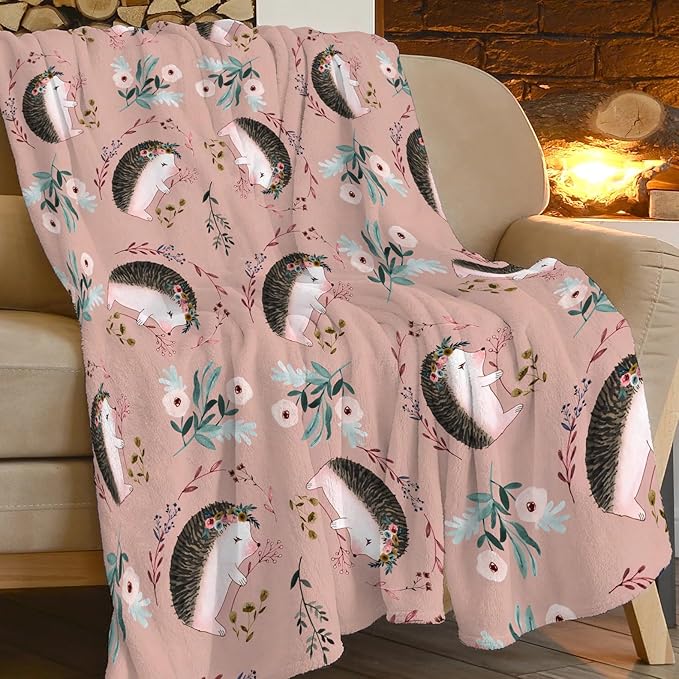 Tijuboni Hedgehog Blanket Ultra Soft Cozy Plush Hedgehog Throw Blanket Hedgehog Lovers Gifts for Girls Women Kids Adults Lightweight Flannel Comfy Blankets for Nursery Couch Sofa 50"x40"