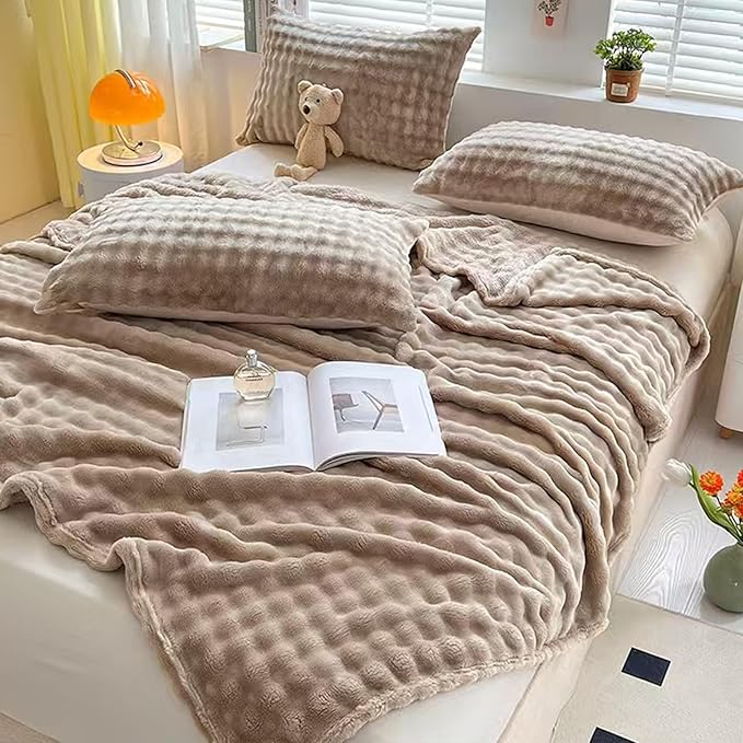 Faux Fur Throw Blanket, 3D Fleece Fluffy Bubble Blanket, Flannel Fuzzy Soft Plush Bubble Blanket for Sofa Bed Room Office, Decorative Throw Blanket, 40"x60" Khaki