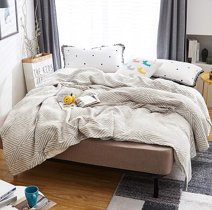 MEJU Grey Checks Striped Triange Muslin Reversible Summer Blanket for Bed Sofa Couch 100% Combed Cotton 3 Layer Soft Warm Bedspread Throw Blanket Bed Coverlet Sheet Full Queen 80 in X 90 in