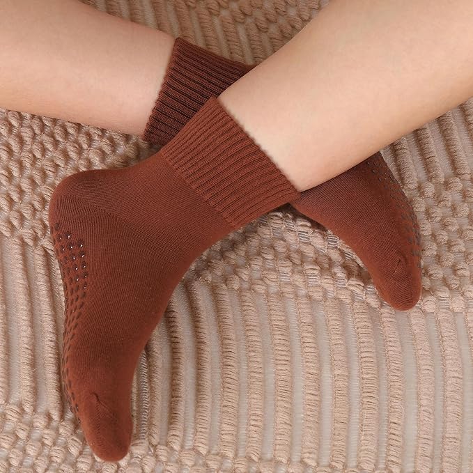 10 Pairs Grip Crew Yoga Socks for Women Non Slip Ankle Length Cotton Elastic Sock Cute Cat Embroidery Pattern Aesthetic Gifts for Women Pilates Dance Ballet Workout Sport