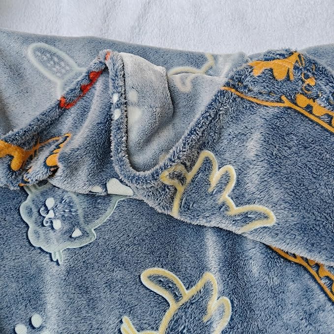 Sviuse Cat Blanket Soft Flannel Fleece Blankets with Minimalist White Cats Pattern, Cozy and Warm for Bed, Sofa, or Gift for Cat Lovers Girls, Women, Kids (Cat 11, 60" X 80")