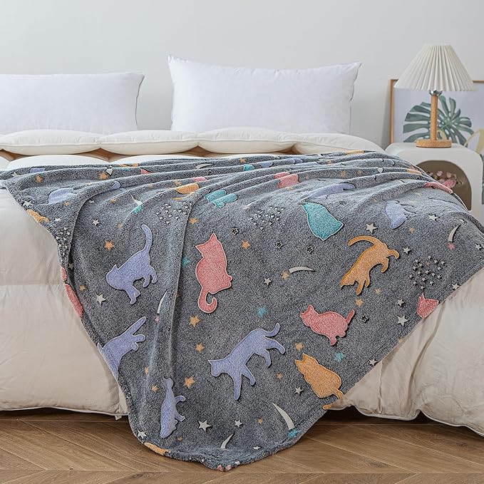 Glow in The Dark Cute Cat Throw Blanket- Soft Throw Kids Blanket for Girls Boys, Camping/Travel Blanket, Gifts for Children, Day Care Home Office Use
