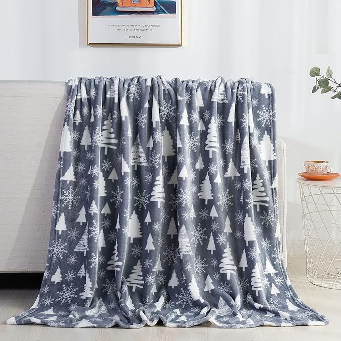 Elegant Comfort Luxury Velvet Super Soft Christmas Prints Fleece Blanket-Holiday Theme Home Décor Fuzzy Warm and Cozy Throws for Winter Bedding, Couch and Gift, 50 x 60 inch, Christmas Tree