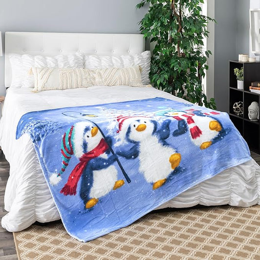 Dawhud Direct Christmas Fleece Blanket for Bed, 50" x 60" Cute Penguin Fleece Throw Blanket for Kids and Adults - Super Soft Plush Christmas Blanket Throw