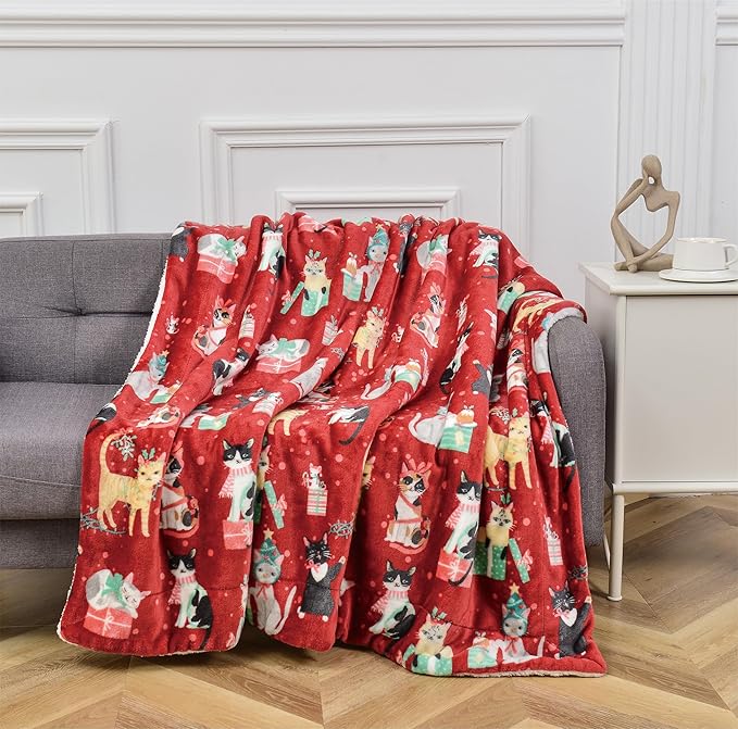 Elegant Comfort Reversible and Ultra-Plush Flannel Fleece-Winter Christmas Sherpa Throw- Lightweight Soft and Cozy-Holiday Decorative Throw, Perfect for Lounging, 50 x 60 inches, Cats in Holiday