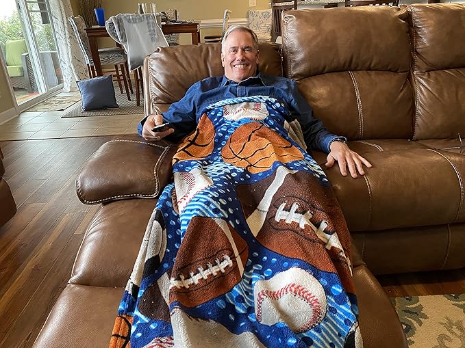 Dawhud Direct Sports Fleece Blanket for Bed, 50" x 60" Sports Fan Fleece Throw Blanket for Adults & Kids Super Soft Plush Sports Blanket Throw Kids Fleece Blankets for Sports Fans - Queen Size Blanket