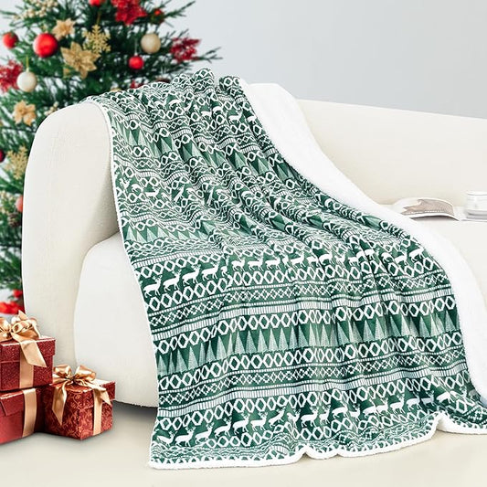 Elegant Comfort Reversible and Ultra-Plush Flannel Fleece-Winter Christmas Sherpa Throw- Lightweight Soft and Cozy-Holiday Decorative Throw, Perfect for Lounging, 50 x 60 inches, Emerald Green Deer