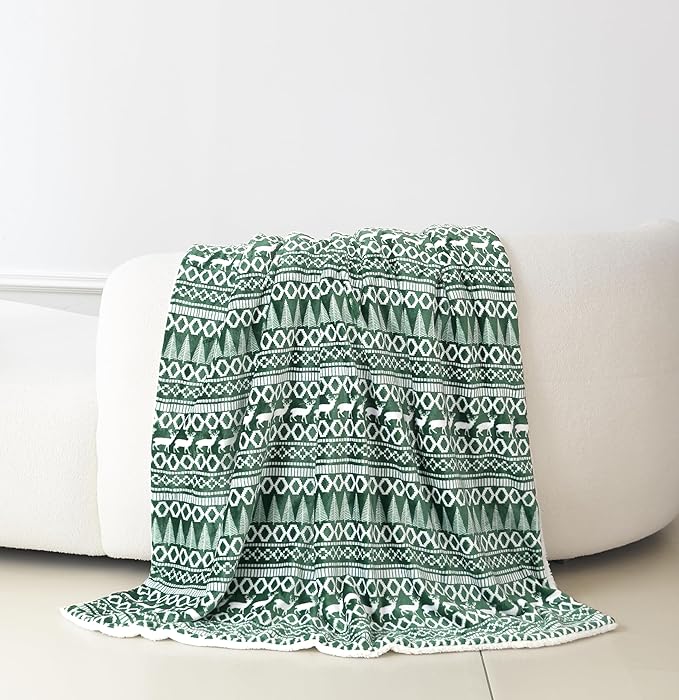 Elegant Comfort Reversible and Ultra-Plush Flannel Fleece-Winter Christmas Sherpa Throw- Lightweight Soft and Cozy-Holiday Decorative Throw, Perfect for Lounging, 50 x 60 inches, Emerald Green Deer